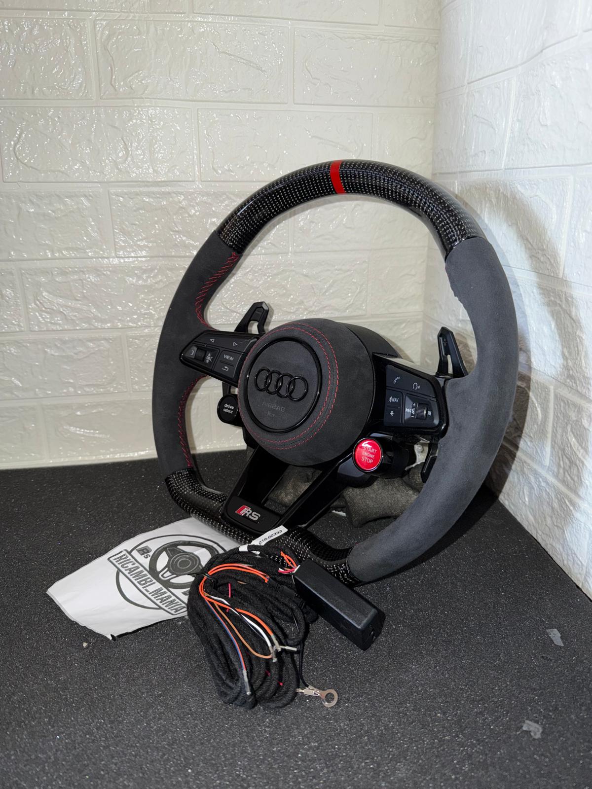 Volante Audi Sport in Carbonio e Alcantara – Con Tasti R8