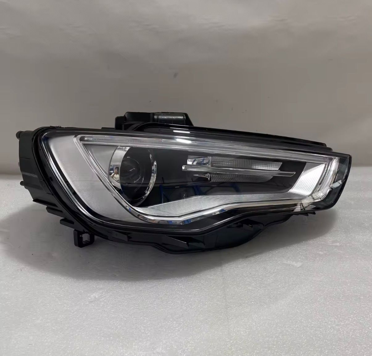 FARO (ANCHE COPPIA) AUDI A3 2012-2016 COMPLETO