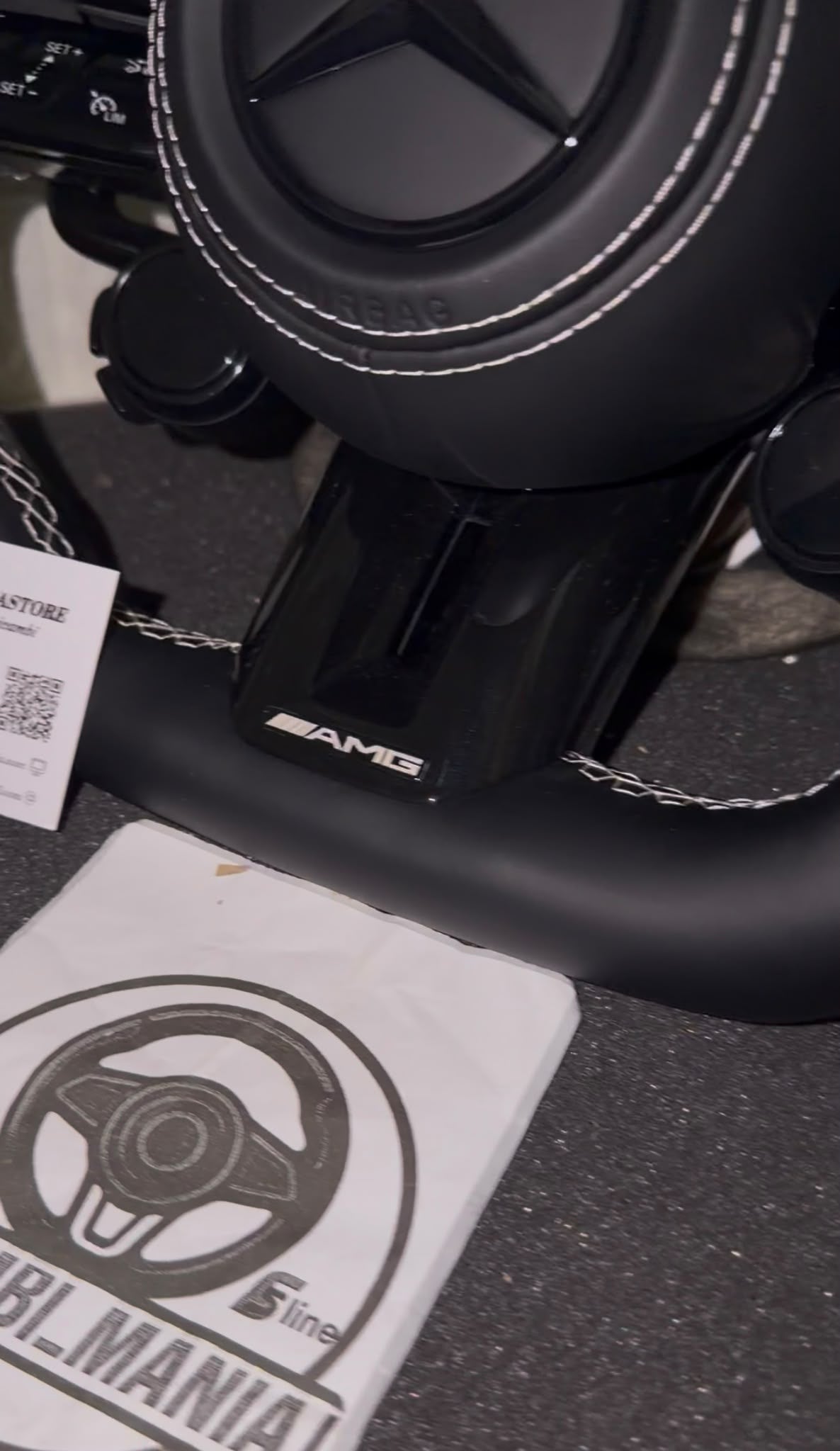 Volante Per Mercedes Con Selettori, Cuciture Panna & Mirino, Con Tasti Multifunzione e Paddle