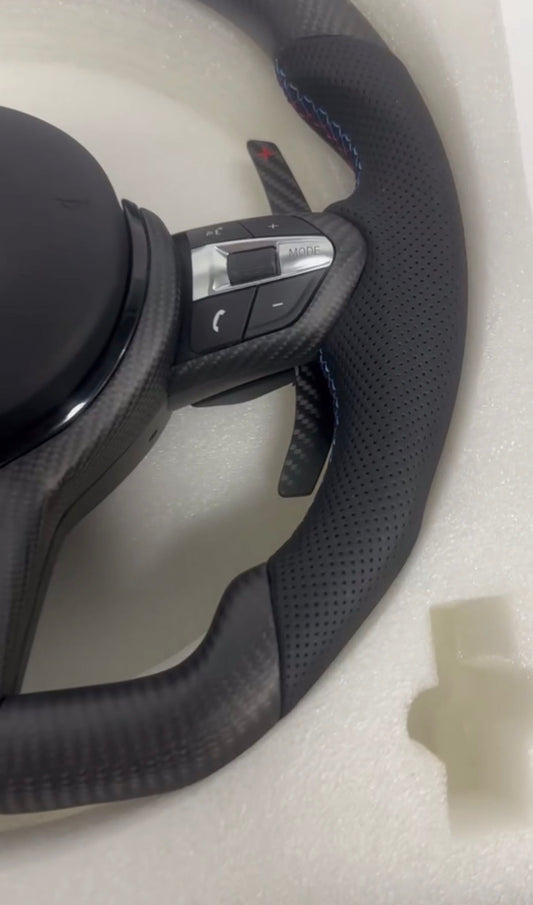 Volante BMW Stile M Performance in Carbon Look Opaco Paddle in carbonio