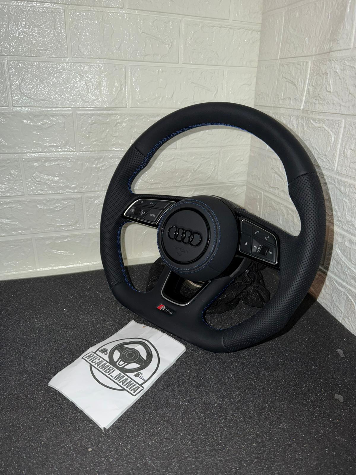 Volante Sportivo S-Line per Audi in Pelle Traforata con Cuciture Blu