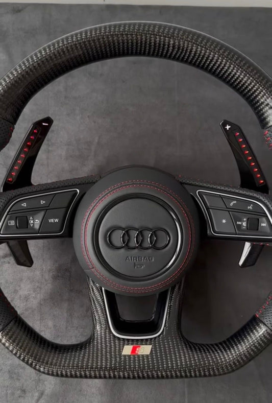 Volante Audi in Carbonio con Paddle Conta Giri Led