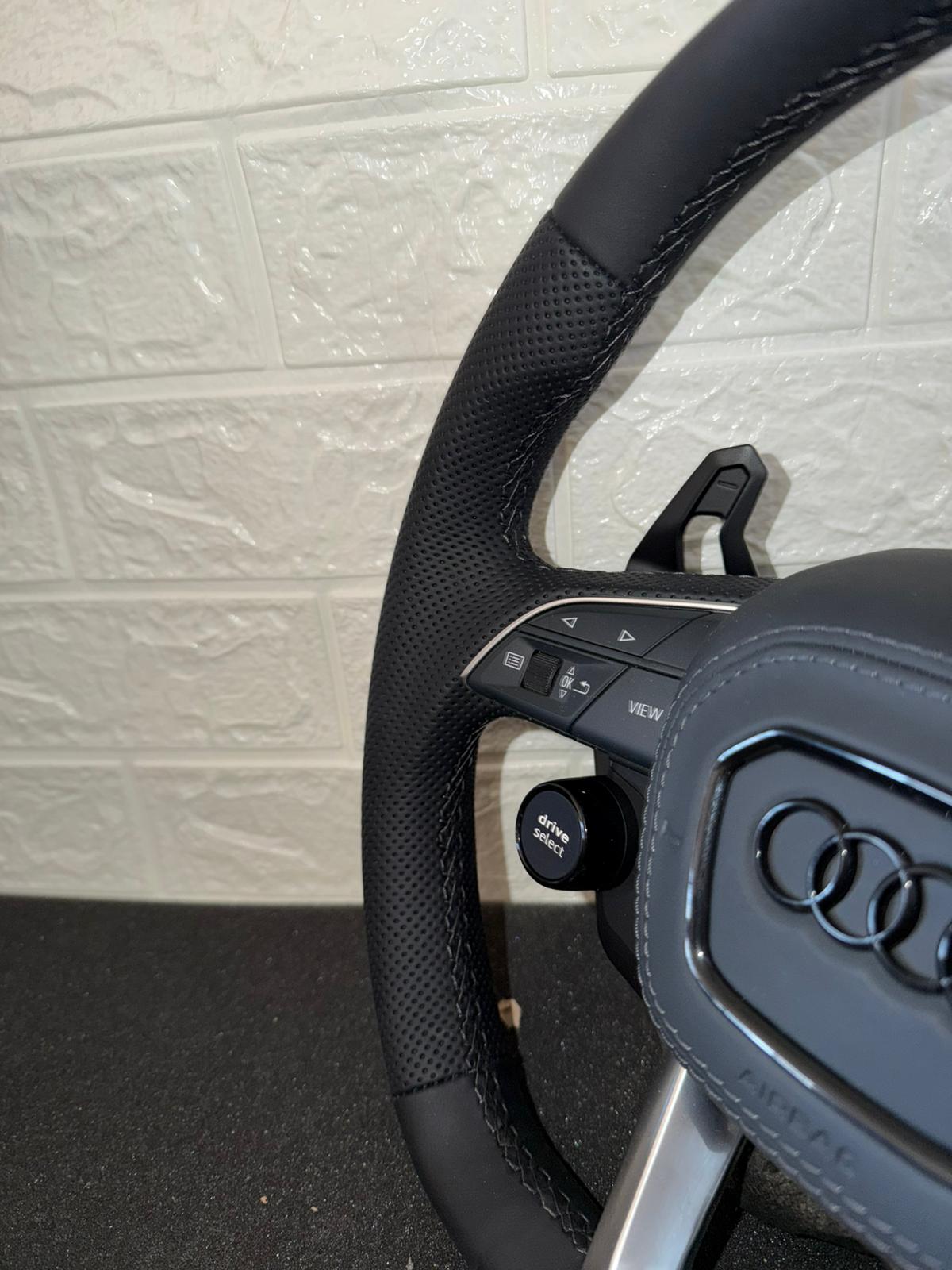 Volante Sline In Pelle Con Paddle Urus & Tasti R8
