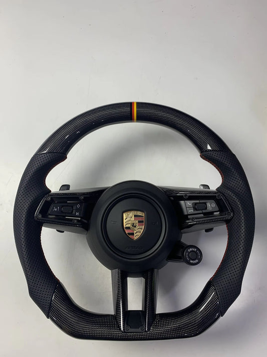 Volante Porsche in Carbonio con Mirino Tricolore e Pelle Traforata – Look Motorsport Premium