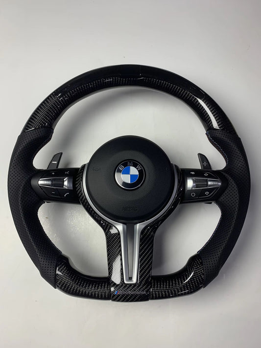 Volante Sportivo BMW M Performance in Fibra di Carbonio con Contagiri LED Integrato