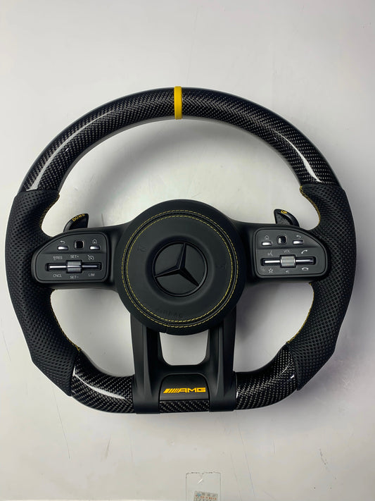 Volante AMG Performance Carbonio con Dettagli Gialli – Flat Bottom Sportivo Mercedes
