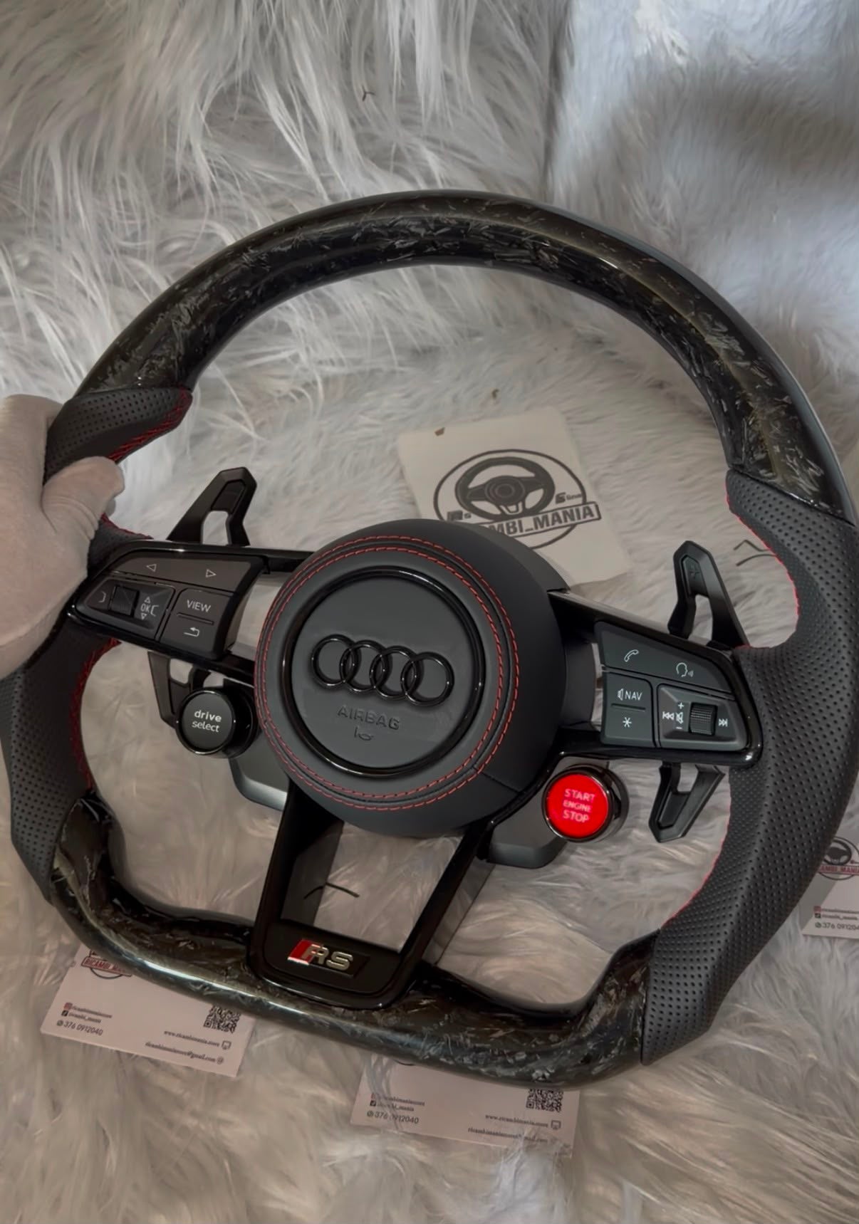 Volante Per Audi Con Carbonio Forgiato e Pelle Traforata, Con Tasti Start&Stop e Drive Select