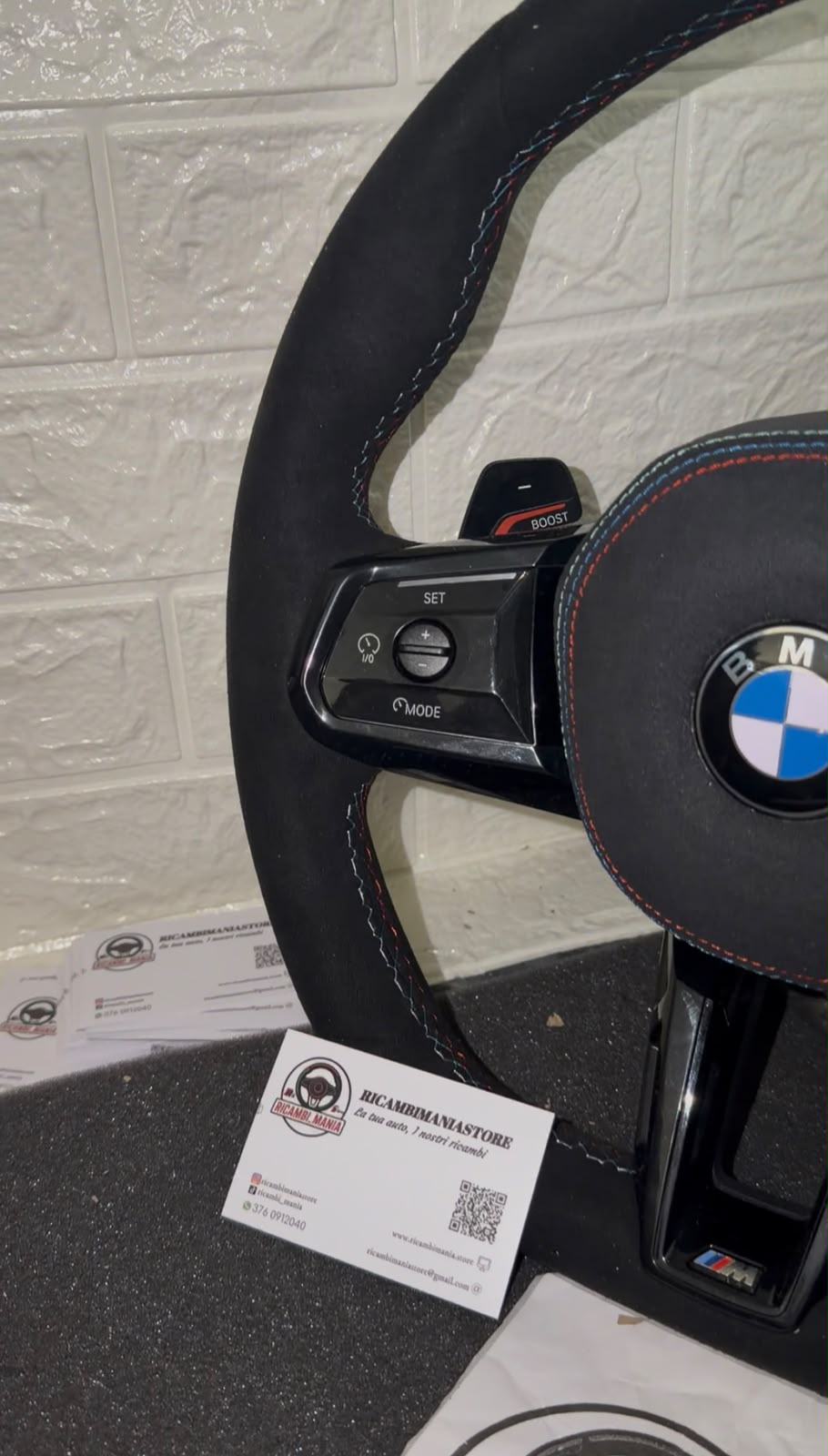 Volante Sportivo BMW M – Full Alcantara Premium, Paddle e Comandi Multifunzionali