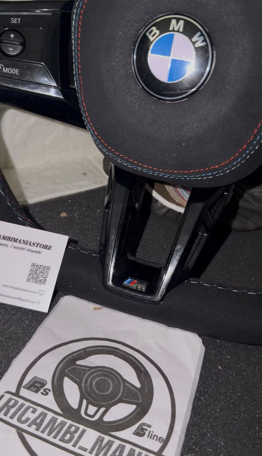 Volante Sportivo BMW M – Full Alcantara Premium, Paddle e Comandi Multifunzionali