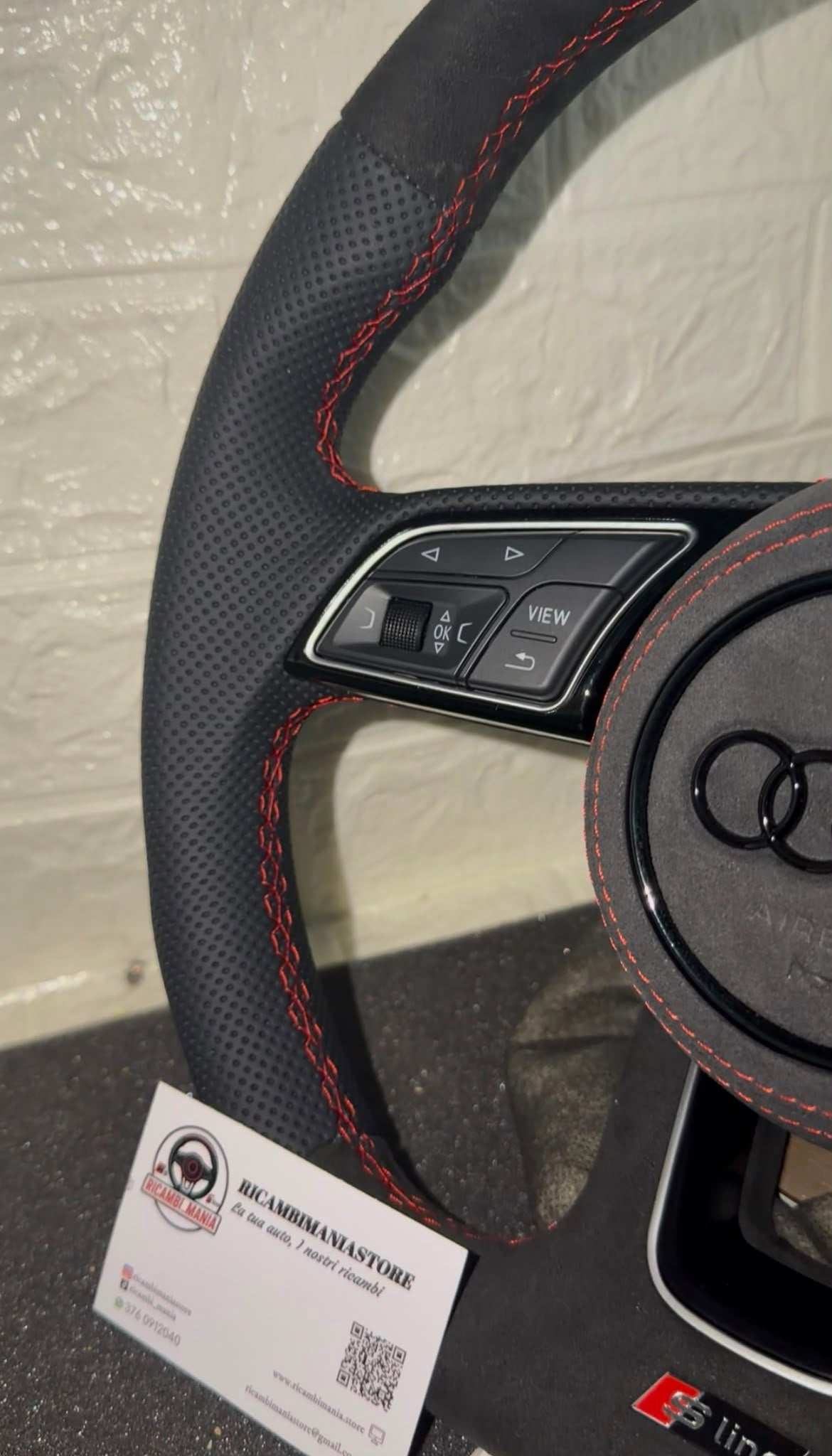 Volante Per Audi Con Alcantara & Pelle Liscia, Con Tasti Multifunzione
