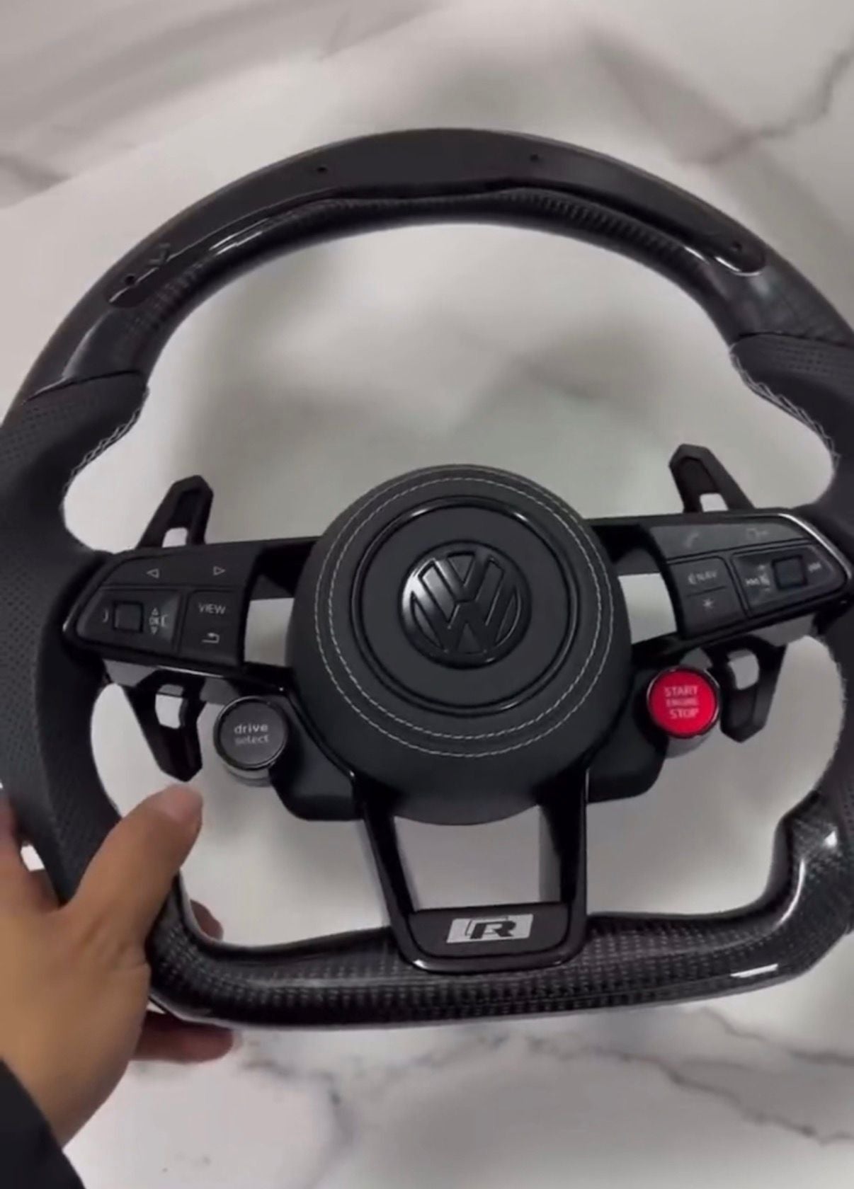 Volante Volkswagen R in Fibra di Carbonio – Sportivo con Paddle Shift, Drive Select e Contagiri