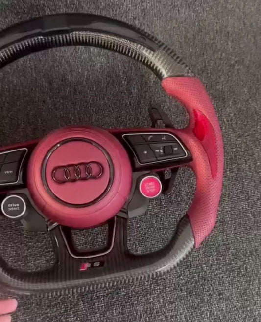Volante Sportivo Audi Rosso & Nero – Con Palette Urus & Tasti Start&Stop e Drive Select