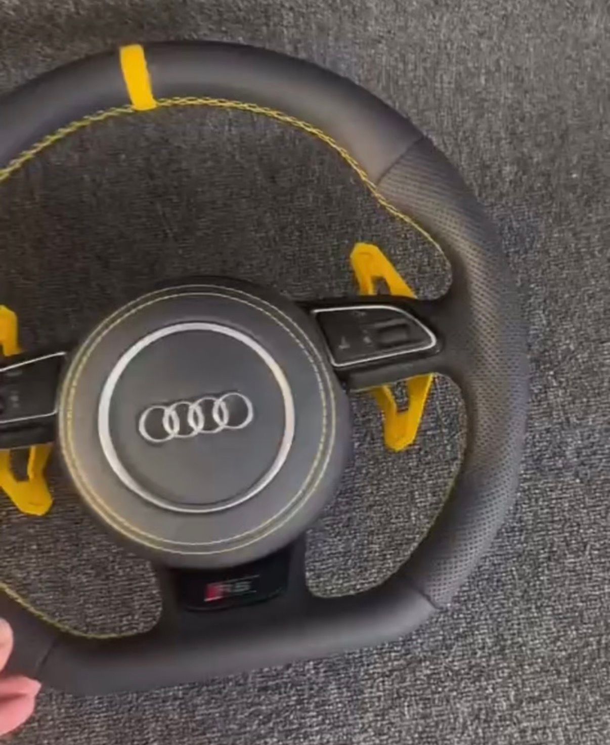 Volante Audi Con Paddle Gialli, Cuciture & Mirino Color GIallo